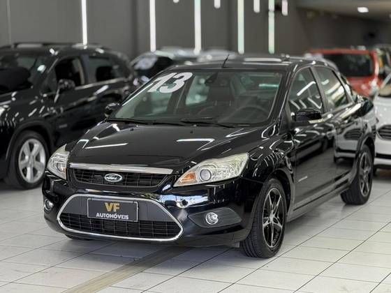 FORD FOCUS 2.0 TITANIUM SEDAN 16V FLEX 4P AUTOMÁTICO